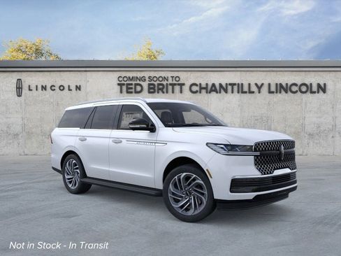 New 2026 Lincoln Navigator Premiere AWD/4WD image 1
