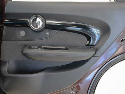 Used 2019 MINI Cooper Clubman S image 24