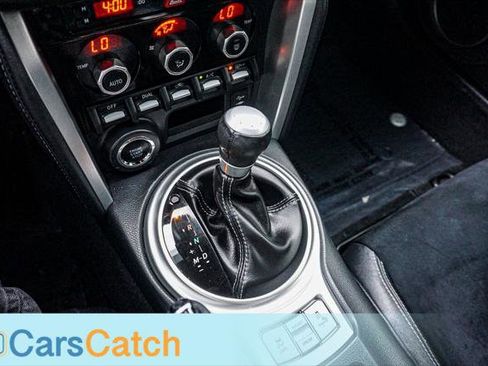 Used 2018 Toyota 86 image 23