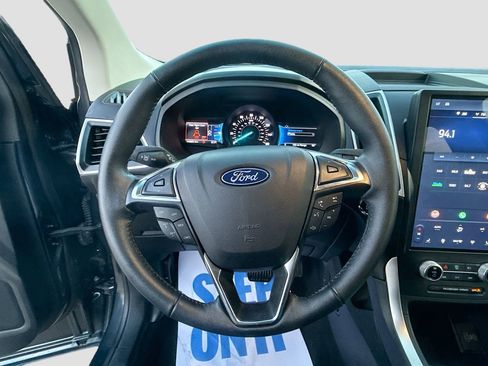 Used 2024 Ford Edge SEL w/ Convenience Package image 15