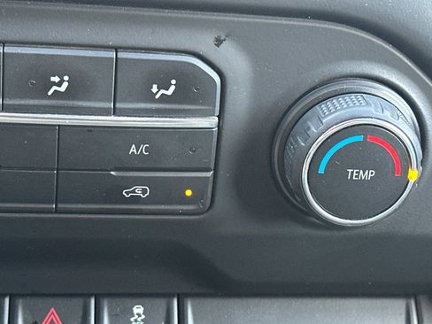 Used 2019 Chevrolet Silverado 1500 Custom Trail Boss w/ Custom Convenience Package image 29