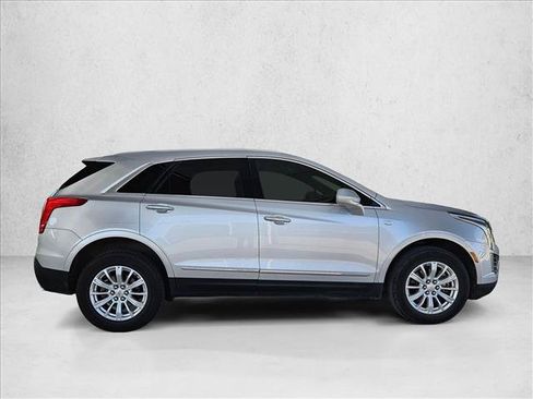 Used 2019 Cadillac XT5 FWD image 4