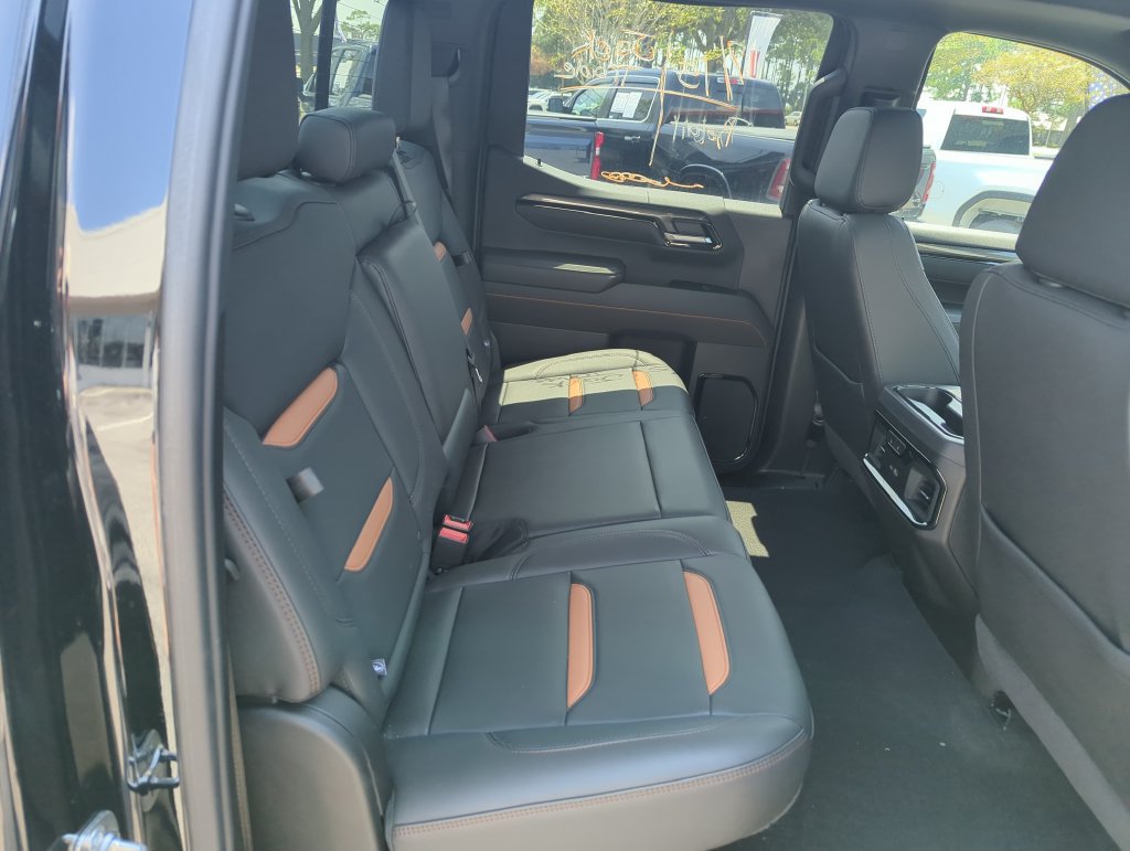 Used 2026 GMC Sierra 1500 AT4 w/ AT4 Premium Package AWD/4WD image 32