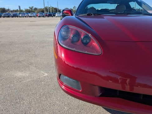 Used 2006 Chevrolet Corvette Coupe w/ Preferred Equipment Group image 12