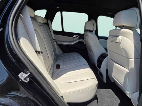 New 2026 BMW X5 sDrive40i w/ M Sport Package RWD image 17