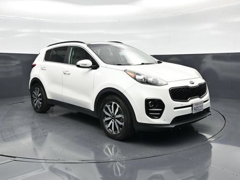 Used 2018 Kia Sportage EX w/ EX Technology Package FWD image 57