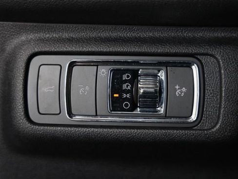 Used 2023 Lincoln Corsair Reserve w/ Equipment Group 202A AWD/4WD image 23