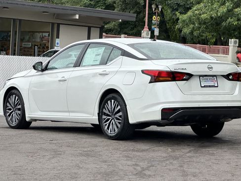 New 2026 Nissan Altima 2.5 SV FWD image 6