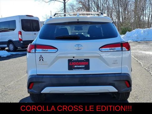 Used 2023 Toyota Corolla Cross LE w/ Moonroof Package AWD/4WD image 6