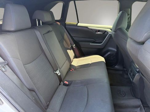 Used 2022 Toyota RAV4 SE w/ Convenience Package AWD/4WD image 38