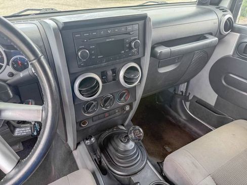Used 2008 Jeep Wrangler Sahara w/ PWR Convenience Group AWD/4WD image 15