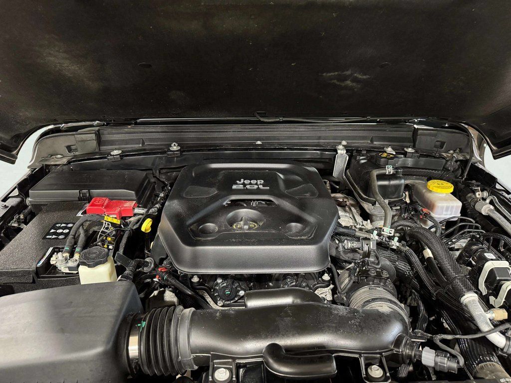 Used 2023 Jeep Wrangler Unlimited Sahara AWD/4WD image 26