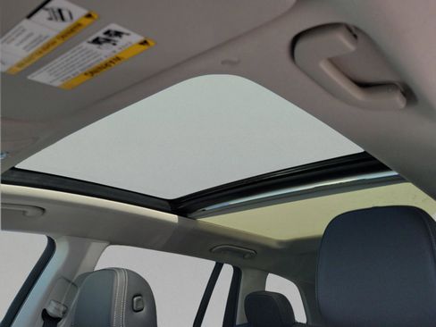 New 2026 Mercedes-Benz GLS 450 4MATIC image 36