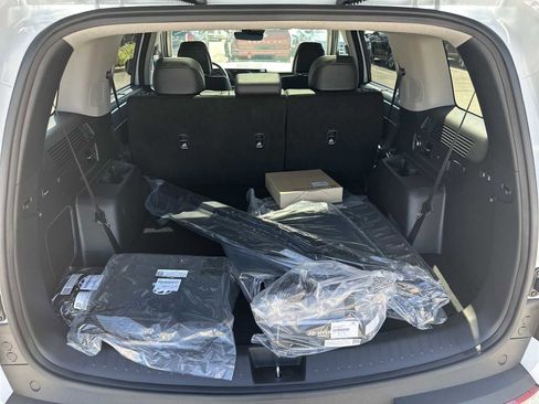 New 2026 Hyundai Santa Fe Limited FWD image 22