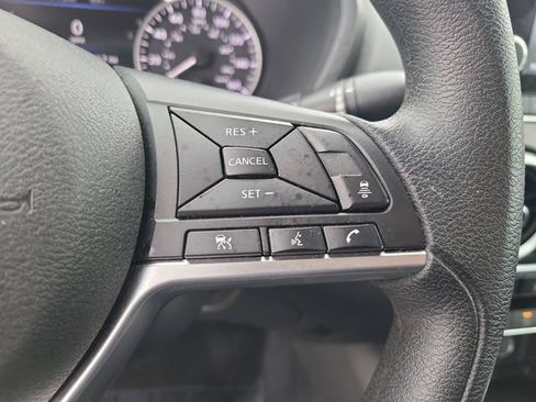 Used 2024 Nissan Sentra SV FWD image 29