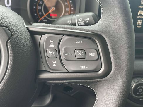 New 2025 Jeep Gladiator Sport image 14