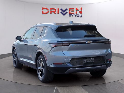 New 2025 Chevrolet Equinox EV LT image 3