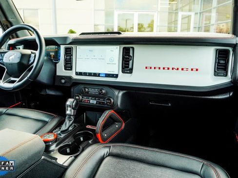 Used 2025 Ford Bronco Stroppe Edition AWD/4WD image 15