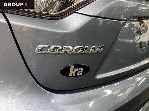 Used 2021 Toyota Corolla LE FWD image 31