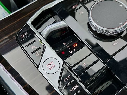 Used 2025 BMW X5 xDrive50e image 20