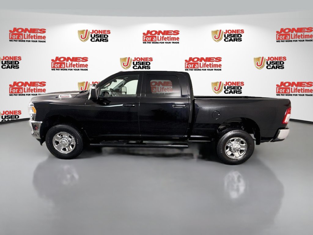 Used 2024 RAM 2500 Tradesman w/ Chrome Appearance Group AWD/4WD image 14