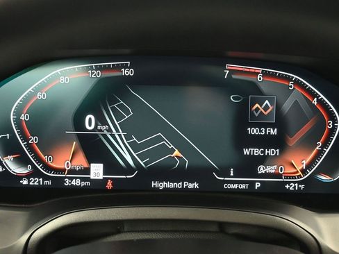 Used 2022 BMW 330i xDrive 330i xDrive w/ Driving Assistance Package image 12