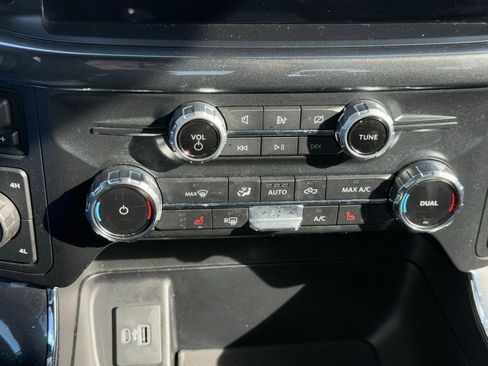 Certified 2022 Ford F150 XLT w/ Equipment Group 302A High image 33