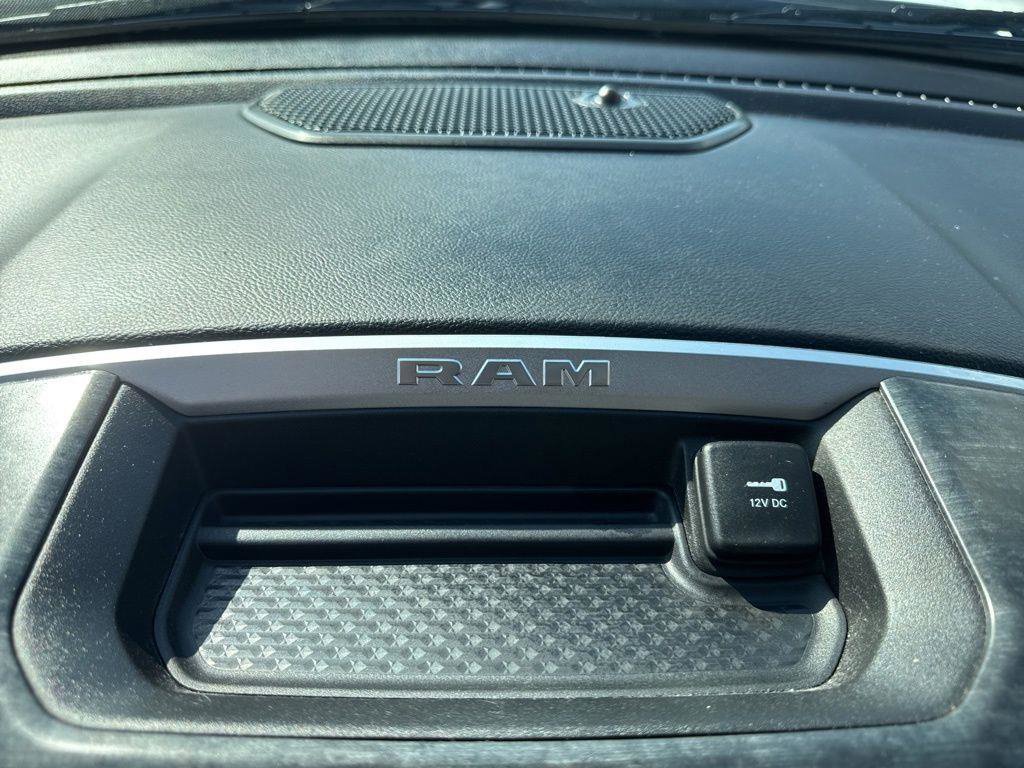 Used 2019 RAM 1500 Big Horn AWD/4WD image 46
