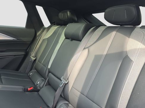Used 2024 Cadillac Lyriq Tech RWD image 12