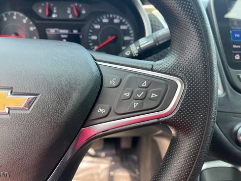 Used 2024 Chevrolet Malibu LT FWD image 12