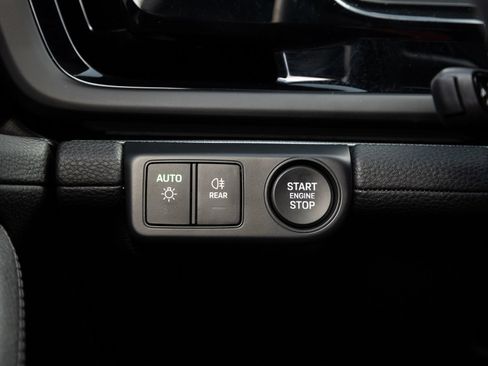 Certified 2025 Porsche Panamera image 17