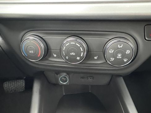 New 2026 Chevrolet Trax RS w/ Driver Confidence Package FWD image 20