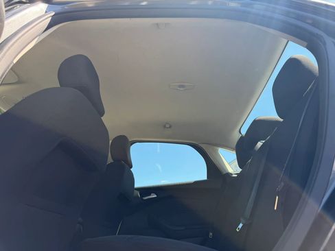 Used 2016 Ford Focus SE w/ Reverse Sensing Package image 31