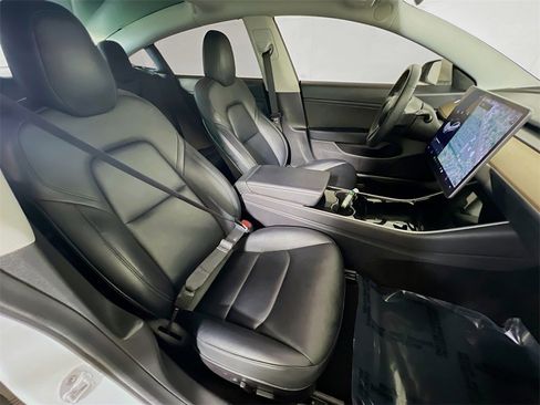 Used 2020 Tesla Model 3 Performance image 26