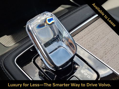 Certified 2026 Volvo XC90 B6 Plus w/ Protection Package Premier AWD/4WD image 15