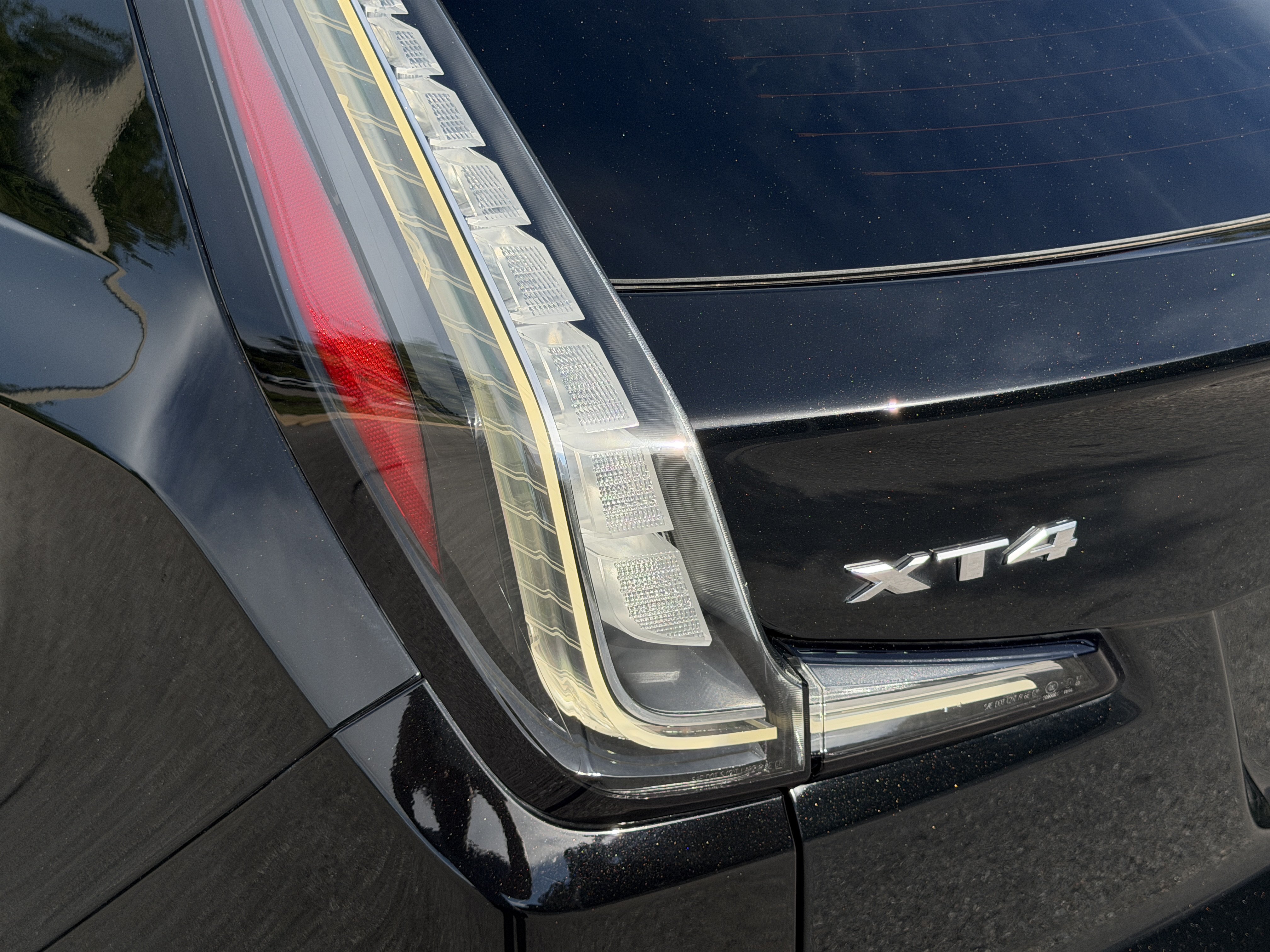 Used 2019 Cadillac XT4 Sport w/ Driver Awareness Package FWD image 10