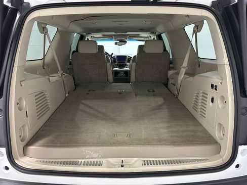 Used 2017 GMC Yukon XL Denali image 36