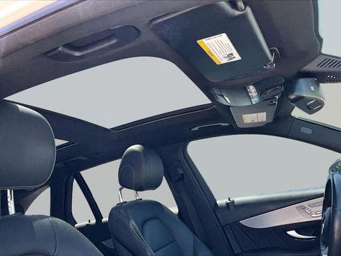 Used 2019 Mercedes-Benz GLC 300 image 17