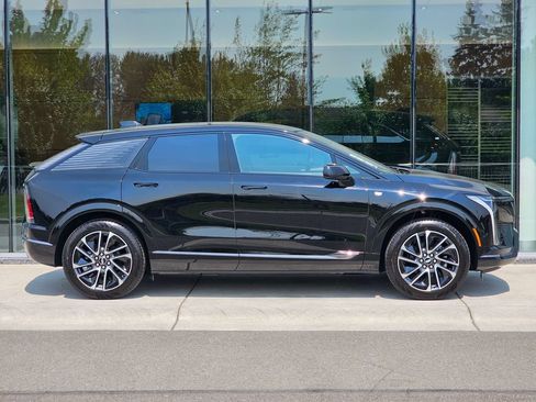 New 2026 Cadillac Optiq Sport 1 AWD/4WD image 6