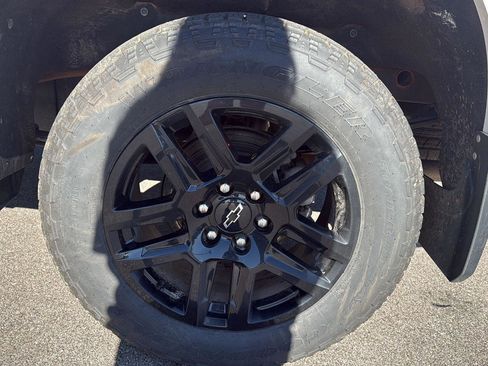 Used 2024 Chevrolet Silverado 1500 RST w/ Z71 Off-Road Package AWD/4WD image 16
