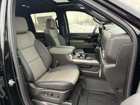 New 2026 Chevrolet Silverado 2500 ZR2 image 34