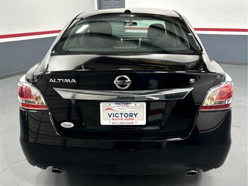 Used 2014 Nissan Altima 2.5 S w/ Display Audio Package image 6