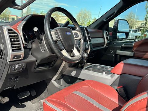 Used 2019 Ford F250 Platinum w/ Platinum Ultimate Package AWD/4WD image 14