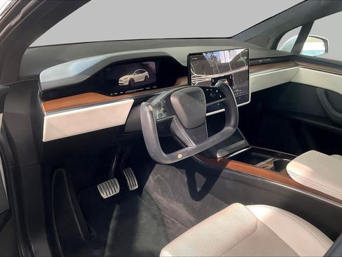 Used 2022 Tesla Model X AWD/4WD image 18