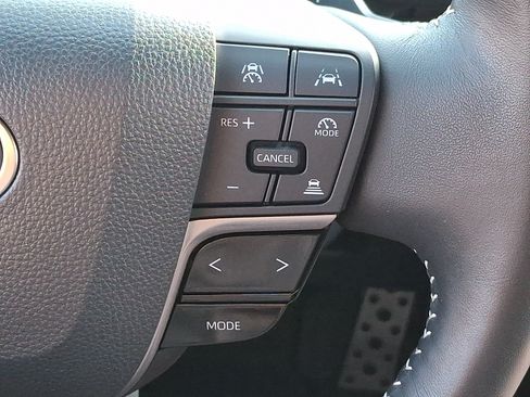 Used 2025 Toyota Camry SE FWD image 22