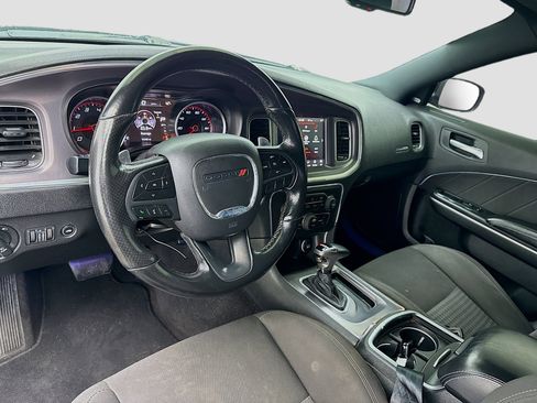 Used 2019 Dodge Charger GT image 7
