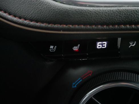 Used 2019 Chevrolet Blazer Premier w/ Driver Confidence II Package image 31