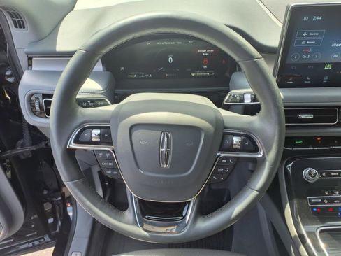 Used 2022 Lincoln Nautilus Reserve image 15