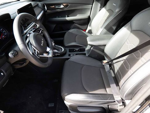 Certified 2024 Kia Forte GT-Line image 10