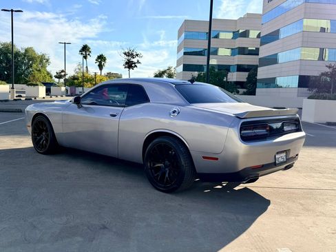 Used 2015 Dodge Challenger R/T w/ Quick Order Package 28B R/T RWD image 14